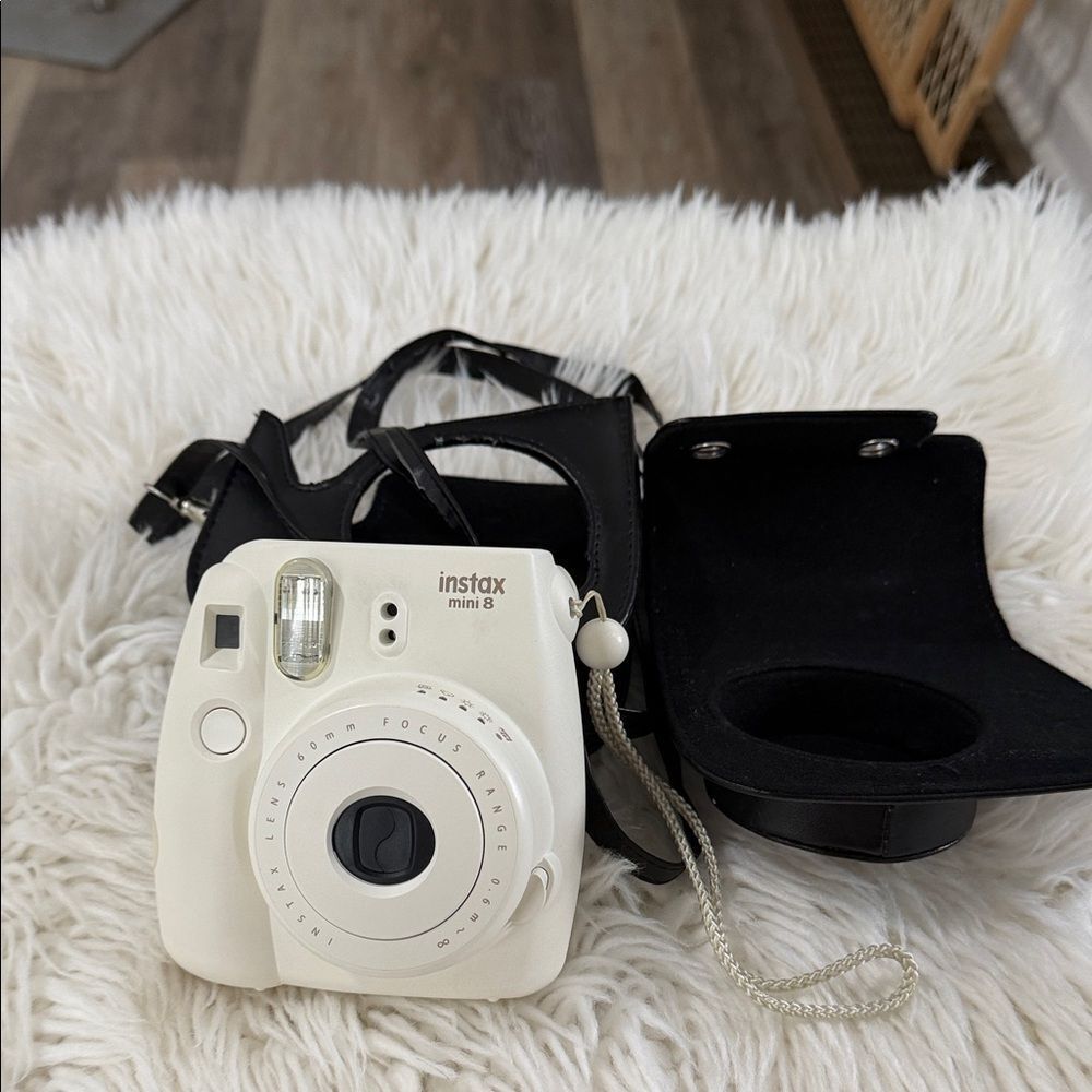 Fujifilm Instax Mini 8 Instant Camera - Cream